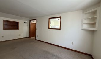 30 Aceto St, Branford, CT 06405