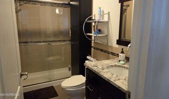 255 Pine Dr, Bayville, NJ 08721