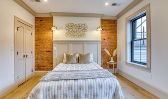 16 Chestnut St, Boston, MA 02129