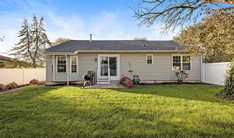 501 Spray Ave, Beachwood, NJ 08722