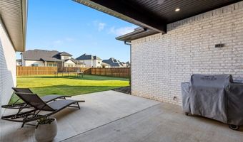 4301 S 87th Pl, Bentonville, AR 72713
