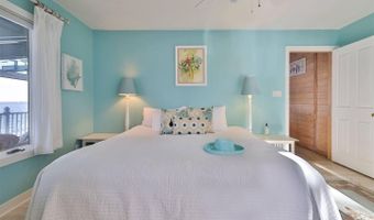 21951 Tarragona Way, Astor, FL 32102