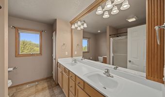 2514 SW Ridgeway Ct, Ankeny, IA 50023