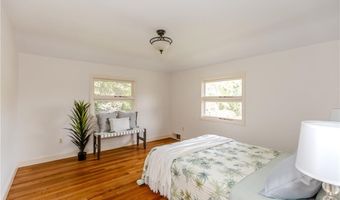 22 Whitewood Dr, Cranston, RI 02920