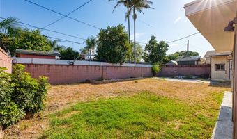 2118 W Crestwood Ln, Anaheim, CA 92804