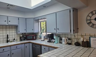 430 PINE St, Brookings, OR 97415