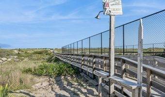 2136 Montauk Hwy 112, Amagansett, NY 11930