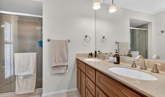 1331 Parkview Valley Dr, Ballwin, MO 63011