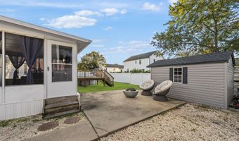 1228 Pacific Ave, Beachwood, NJ 08722