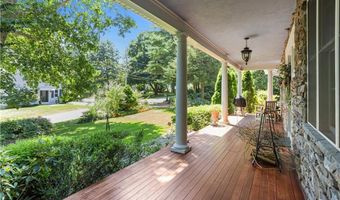 93 Kickemuit Ave, Bristol, RI 02809