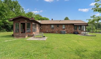 924 E Madison Ave, Athens, TN 37303