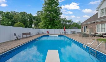 100 Stagecoach Dr, Alvaton, KY 42122