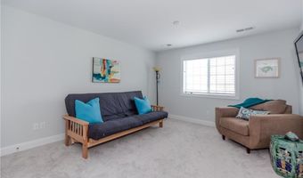 200 Wickford Ct, North Kingstown, RI 02852