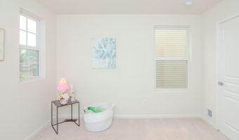 2888 Dillon Dr, Ann Arbor, MI 48105