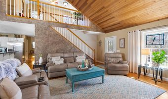 8 Alexander Chapel Dr, Asheville, NC 28804