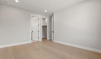 1326 W NEW HAMPSHIRE St, Orlando, FL 32804