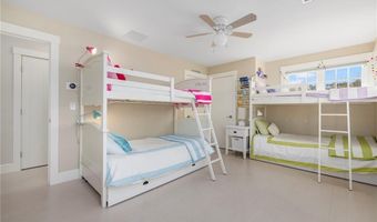 129 RUGGLES Ave, Newport, RI 02840