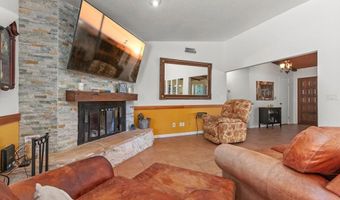 2605 Kauana Loa Dr, Escondido, CA 92029