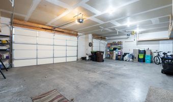 1305 Whistling Straits Ct, Altoona, WI 54720