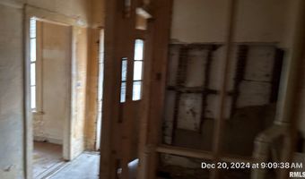 221 E 2ND Ave, Andalusia, IL 61232