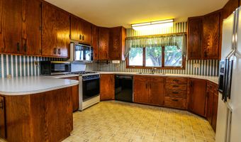 1215 NE 24th Ave, Aberdeen, SD 57401