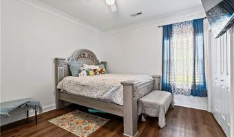 625 HOWARD St, Auburn, AL 36832