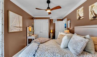 21 W Magnolia Ave, Beach Haven, NJ 08008