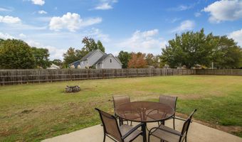 1204 Crestbrook Dr, Albertville, AL 35950