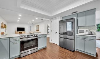 137 N SPRING LAKE Dr, Altamonte Springs, FL 32714