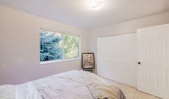 2106 Colonial Dr, Elko, NV 89801