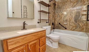 1622 14th St, Auburn, NE 68305