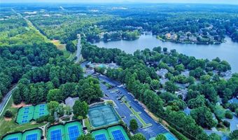 1605 Spinnaker Dr, Alpharetta, GA 30005