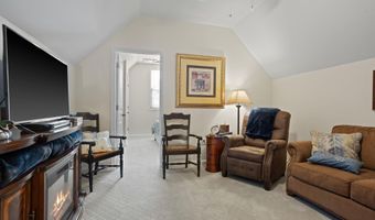 330 War Emblem Dr, Boiling Springs, SC 29316