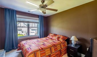 59 Camden Ln, Cranston, RI 02921