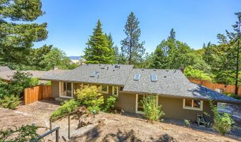 1037 Pinecrest Ter, Ashland, OR 97520