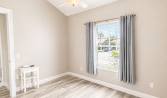 914 Birdie Way, Apollo Beach, FL 33572