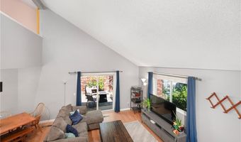 933 Williamsburg Cir, Warwick, RI 02886