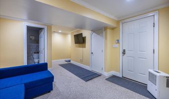 70 Albemarle St, Bridgeport, CT 06606