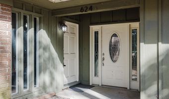 624 Woodland Dr, Benton, AR 72019