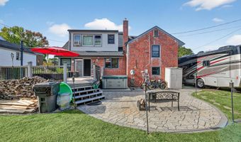 203 MAYER St, Reading, PA 19606