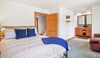 43630 Rainbow Ln, Angelus Oaks, CA 92305