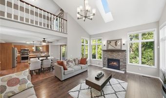 13476 Granada Ave, Apple Valley, MN 55124