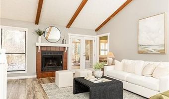 806 Moonlit Ln NW, Acworth, GA 30102