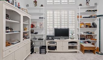 42234 N STONEMARK Dr, Anthem, AZ 85086