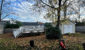 58 Rawlinson Dr, Coventry, RI 02816