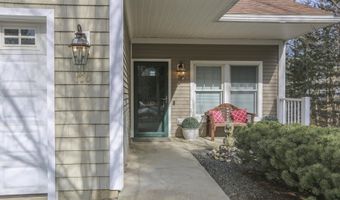 130 Bayside Dr, Belfast, ME 04915