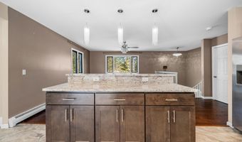 23 Lisa Dr, Barre, VT 05641