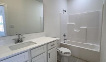 851 Fairway Rd, Ayden, NC 28513