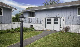 11 Cedarbrook Townhouse 11, Brookfield, CT 06804