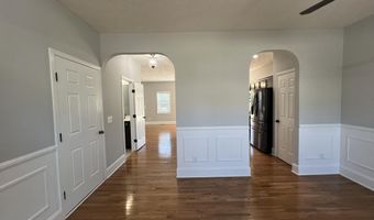 127 Lightwater Dr, Aberdeen, NC 28315